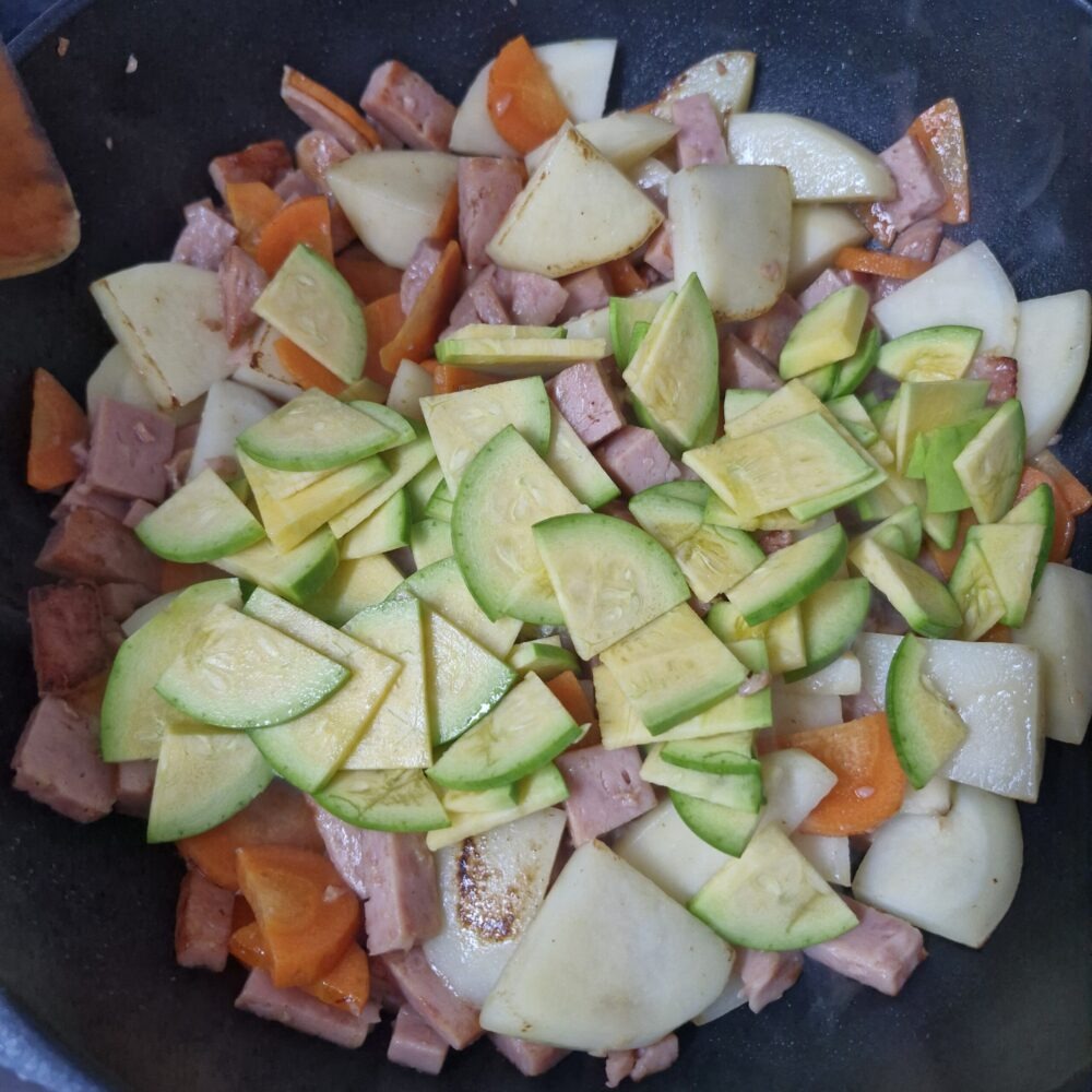 카레 만들기 3단계